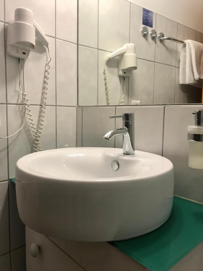 Weingut & Gaestezimmer Edelmann Göttlesbrunn Exteriér fotografie