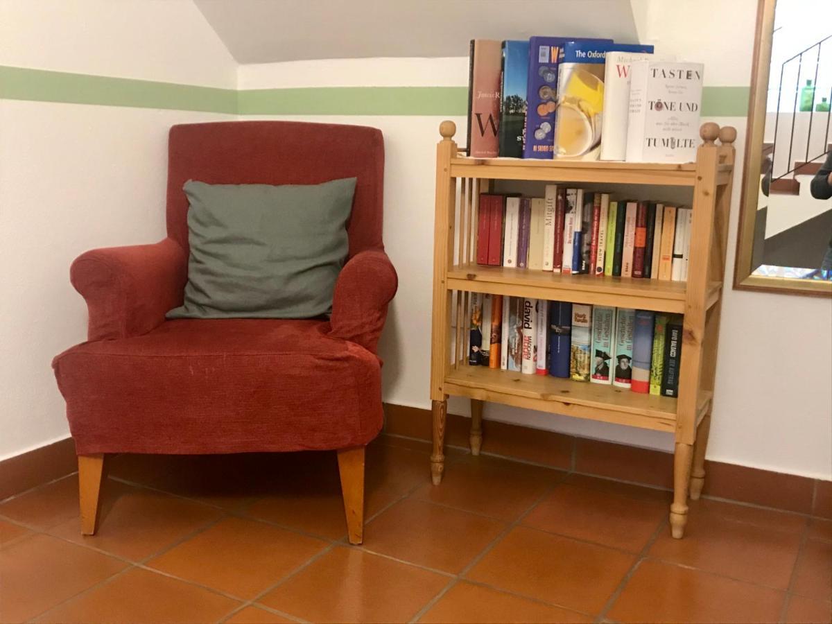 Weingut & Gaestezimmer Edelmann Göttlesbrunn Exteriér fotografie